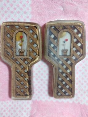 1970's vintage LUCITE Spoon rest with dried flowers, lot of 2